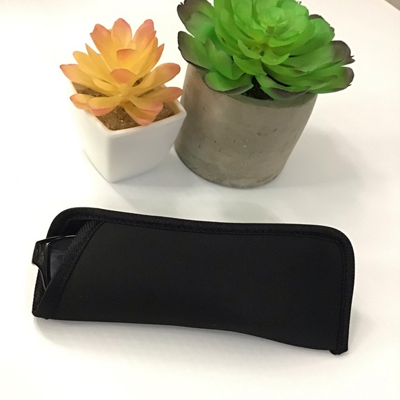 New reading glasses +2.75 magnification strength - Picture 2 of 4